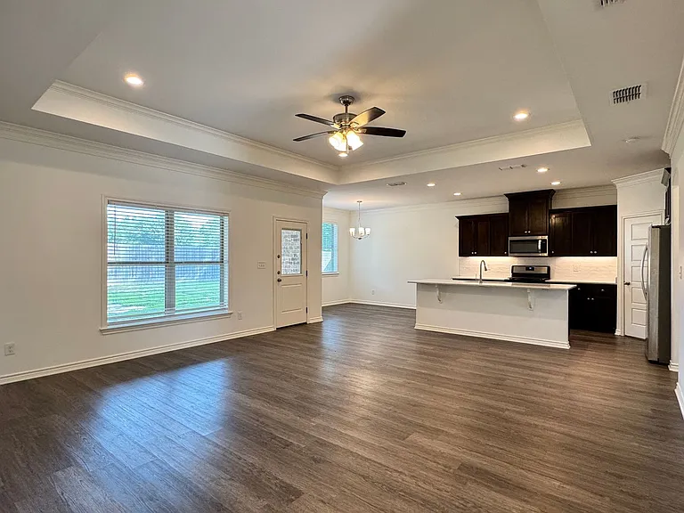 3704-3784 Cottage Park Cir — Photo 5