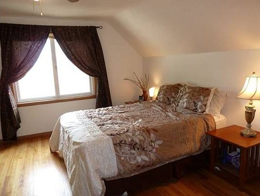 4th image of 2720 Linwood Ave