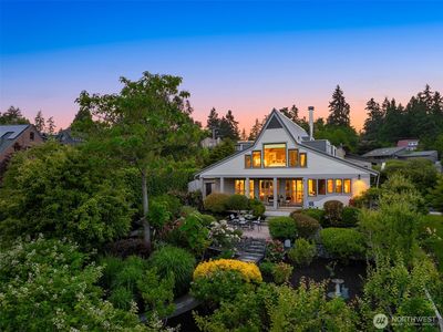 1237 Hawley Way NE, Bainbridge Island, WA, 98110