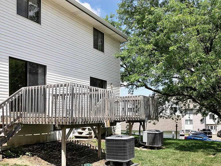 Gold Coast Apartments — Photo 19