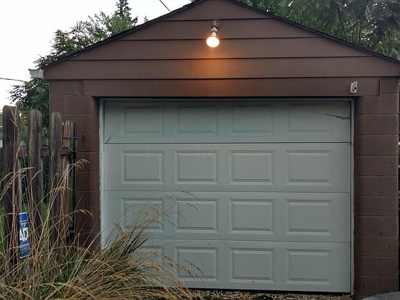 2nd image of 1565 Walsh Ave