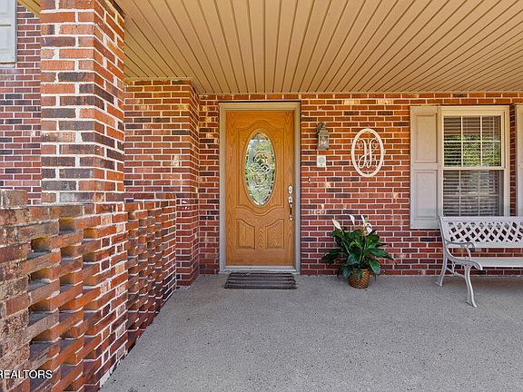 5th image of 2404 Calloway Cir