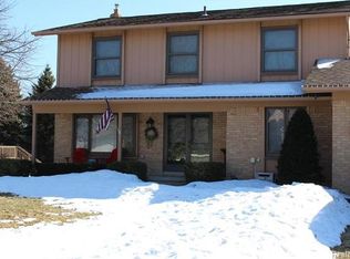 3205 Doral Dr, Rochester Hills, MI 48309