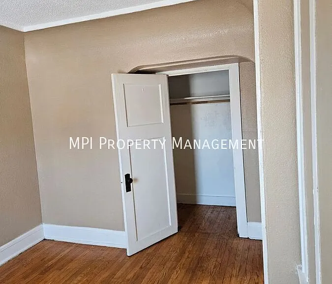 3422 N Vel R Phillips Ave — Photo 7