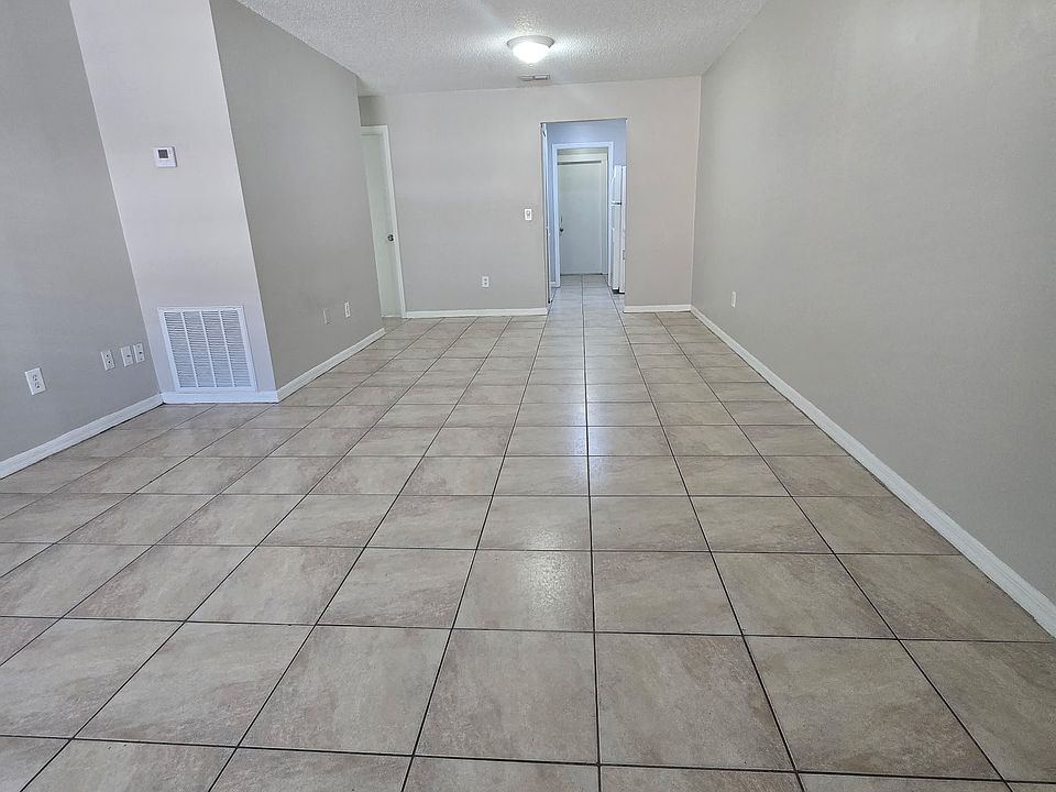 1st image of 2212 Florida Dr APT 2
