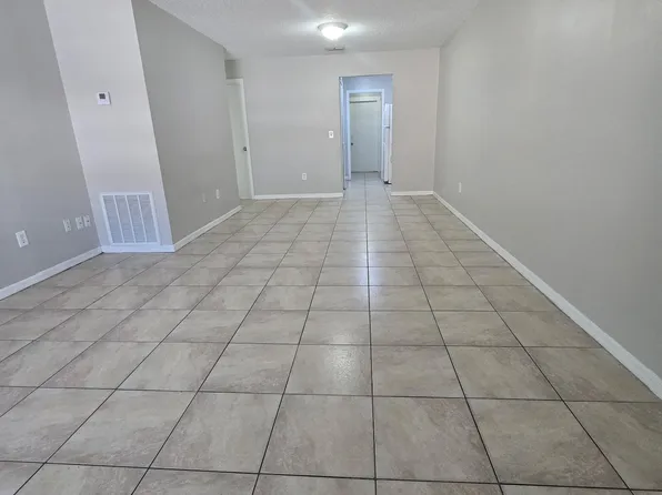 2212 Florida Dr APT 2, Deltona, FL 32738