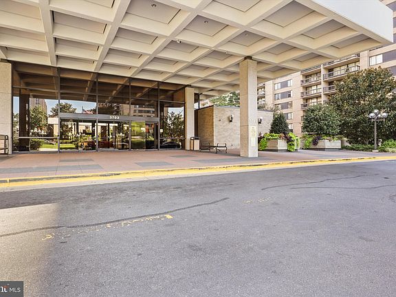 5th image of 3705 S George Mason Dr APT 2304S
