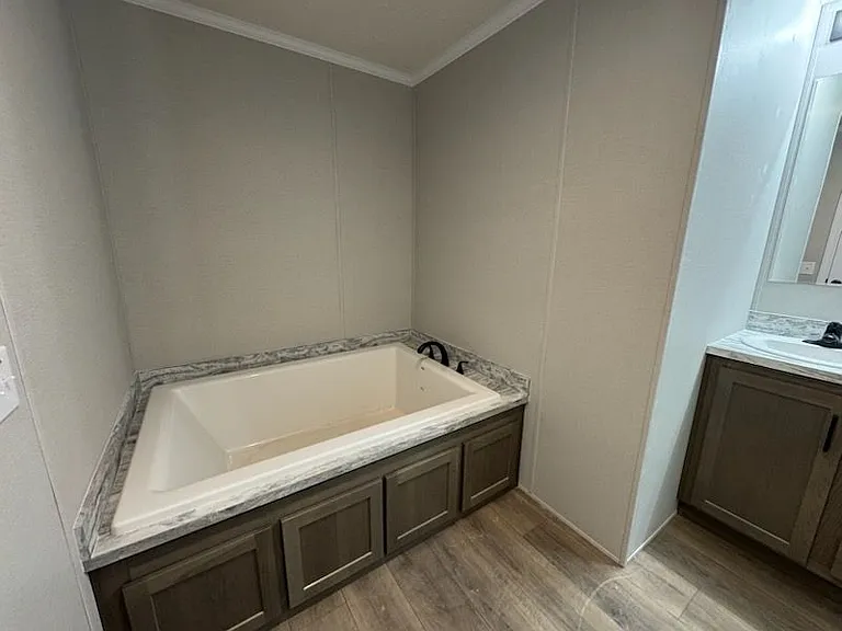 Westbridge Manor — Photo 136