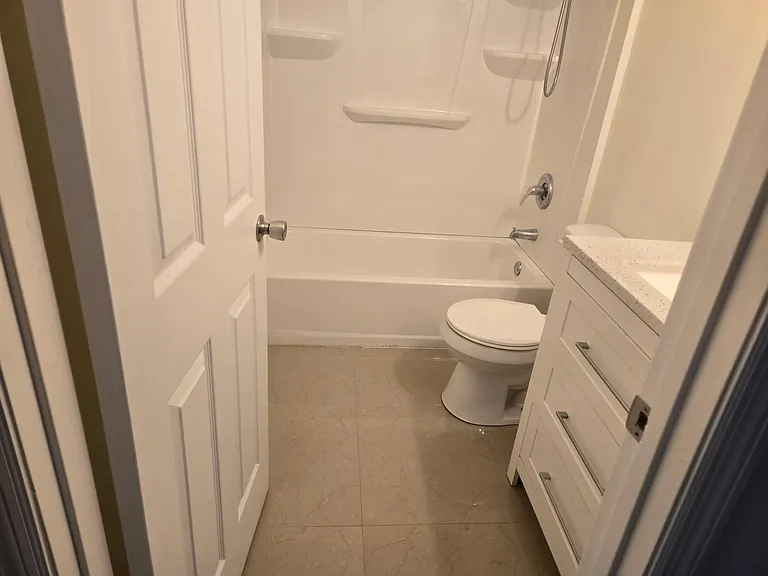 1231 SW 61st Ter #2 — Photo 11