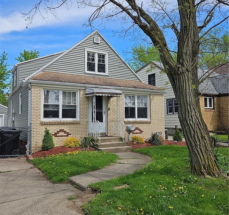 1st image of 163 Edgewood Ave