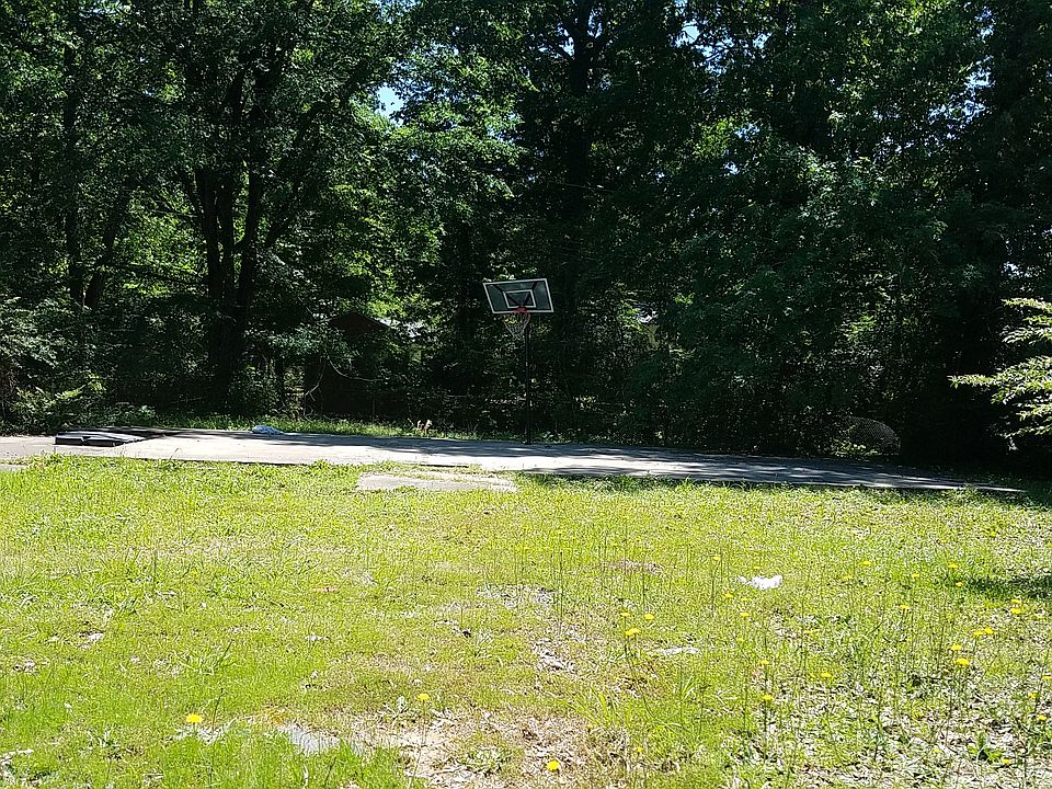 1st image of 3943 Wooddale Dr