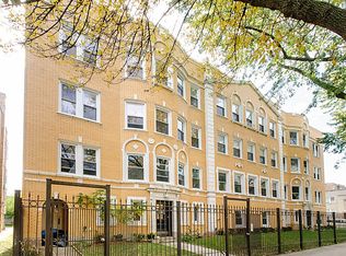 2055 W Fargo Ave APT 3, Chicago, IL 60645
