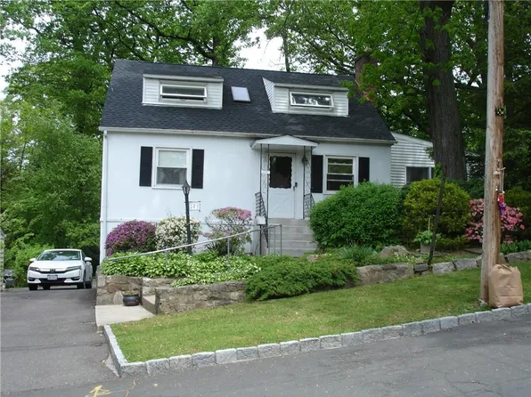 193 Harding Drive, New Rochelle, NY 10801