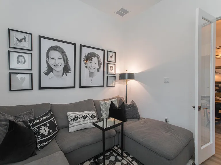 427 Boggy Belt Ln — Photo 28