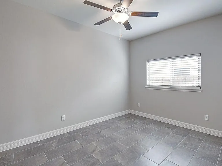 7530 Sable Creek Dr — Photo 45