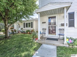 2918 S 120th St, Omaha, NE 68144