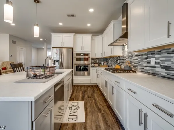 5 E Hartwick Dr, Montgomery Twp., NJ 08558