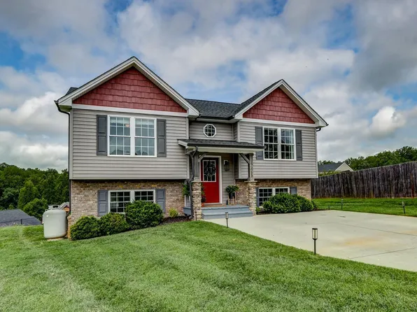 124 Bennett Dr, Lynchburg, VA 24501