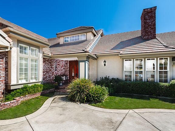 4th image of 7124 Las Brisas