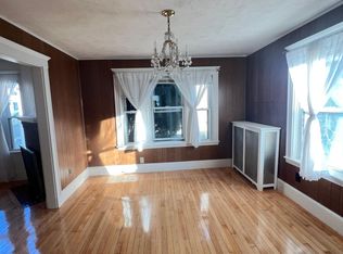 9 Phillips St, Quincy, MA 02170