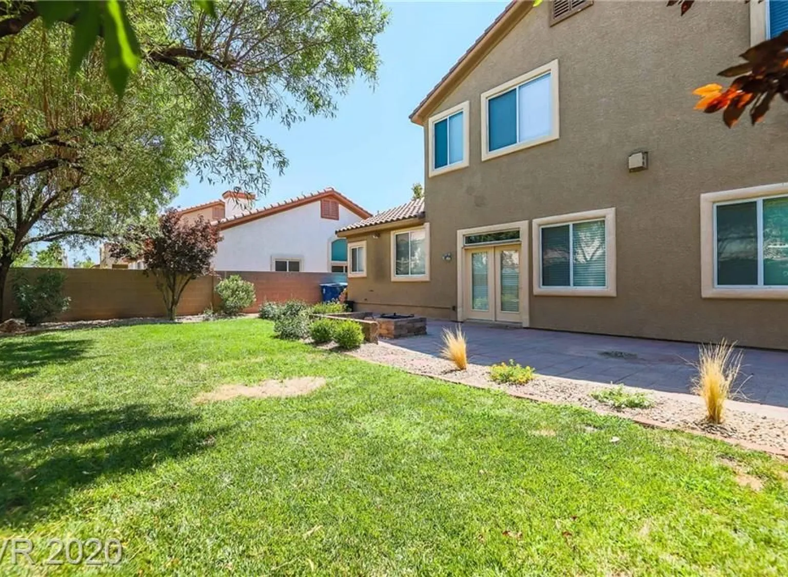 5 bed, 3.5 bath, 2300 sqft, $2,900 — Photo 4