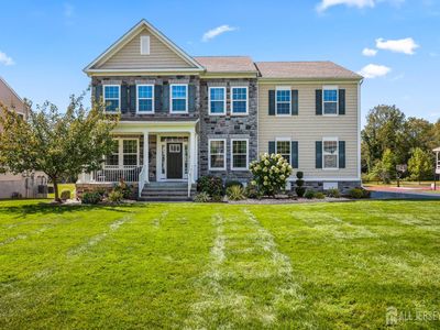 5 Continental Ct, Monroe Township, NJ, 08831