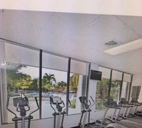 5th image of 100 Bayview Dr APT 1606