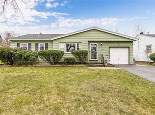 130 Southampton Dr, Rochester, NY 14616