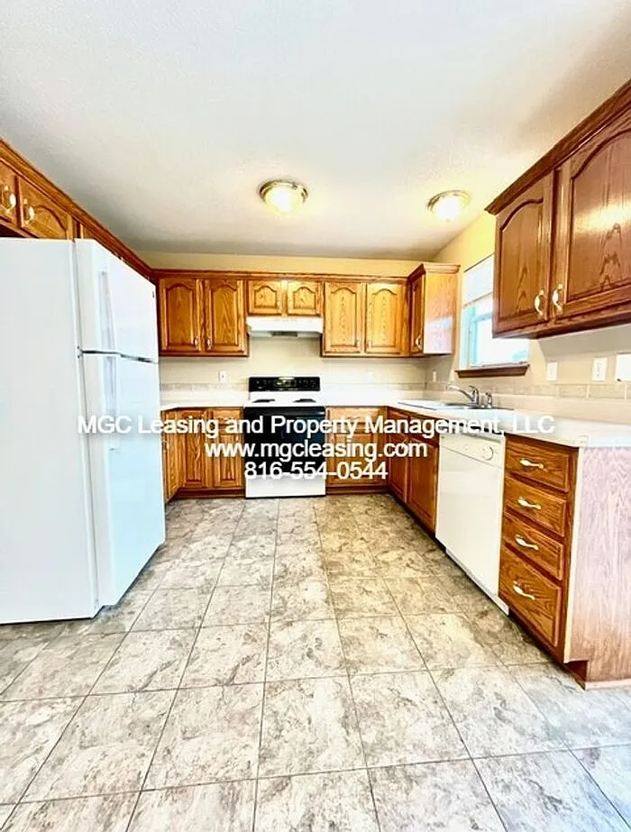 2 bed, 2.5 bath, 1162 sqft, $1,475 — Photo 3