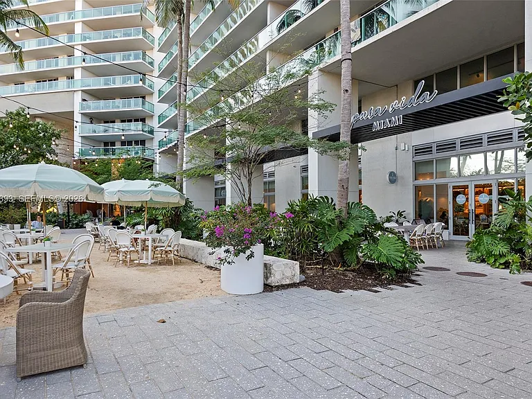 1500 Bay Rd #558S — Photo 3