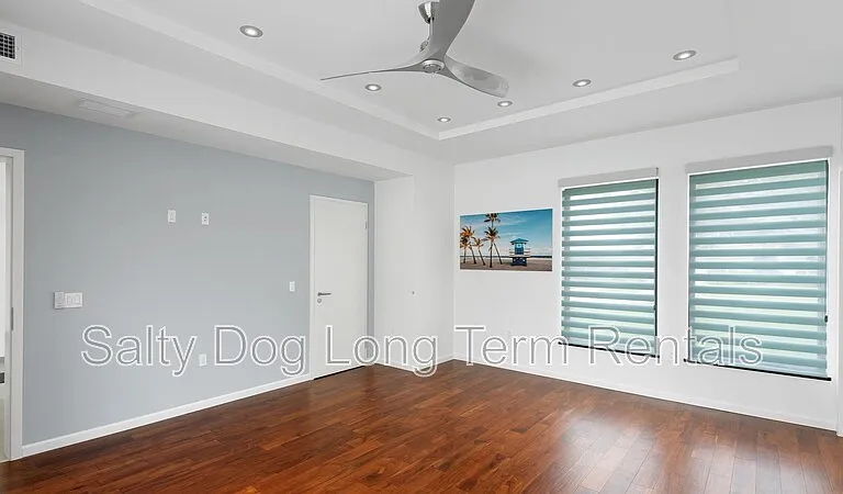 3001 John Anderson Dr — Photo 10