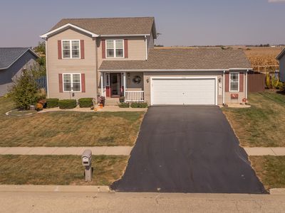 706 E Hewitt St, Forreston, IL, 61030