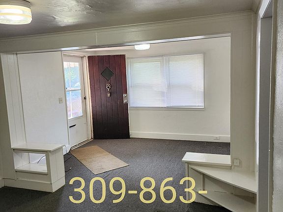 3rd image of 1911 W Albany Ave