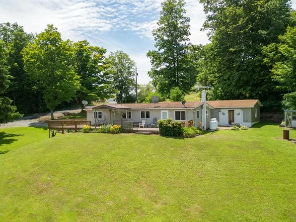 1731 Packard Rd, Covington, PA 16917