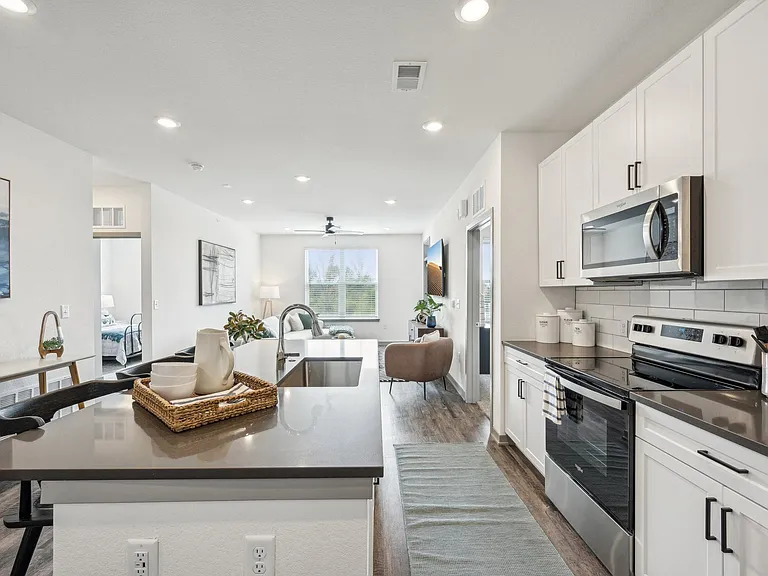 The Quarry Luxury Apartments — Photo 4