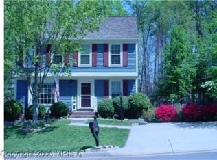 3108 Woods Cove Ln, Woodbridge, VA 22192