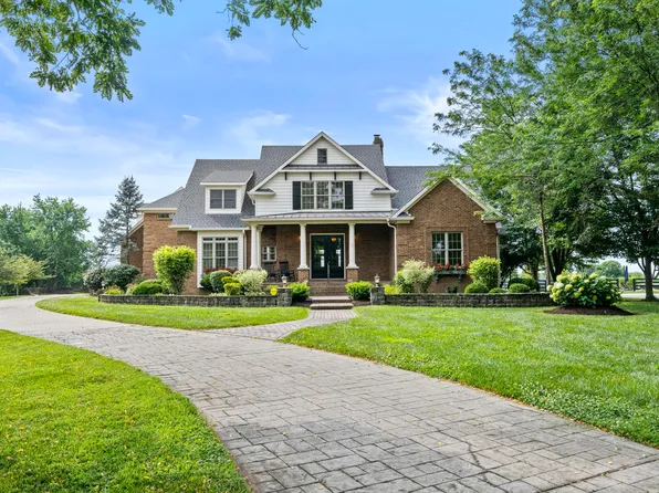 1047 Wil Rose Ln, Versailles, KY 40383