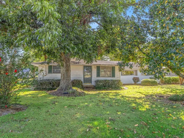 308 Main St, Iowa, LA 70647