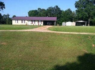 3626 County Line Rd, Carthage, MS 39051