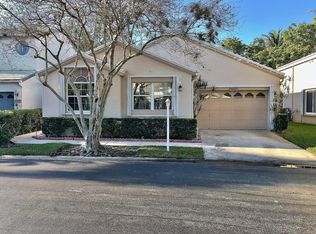 9627 NW 8th Cir, Plantation, FL 33324