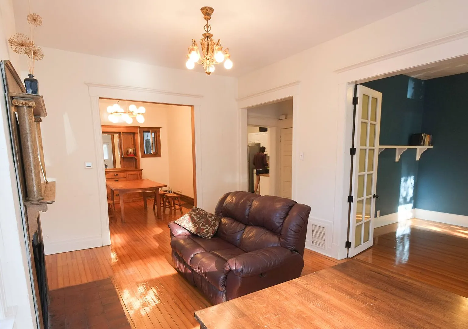 Showings Start 9/1/26 - Beautiful 3 Bedroom 2.5 Bath Historic Home Located In City Park — Photo 4