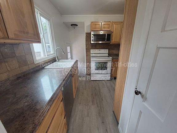 5th image of 1318 Perkins Ave
