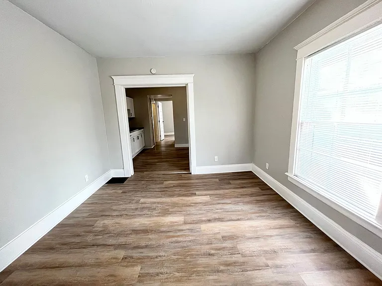 532 N Scott St #1 — Photo 2