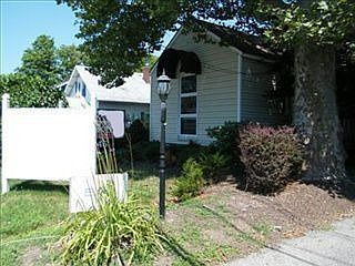1st image of 7345 Center St