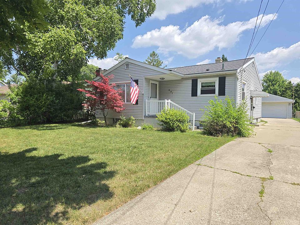 1st image of 621 McDonnell St