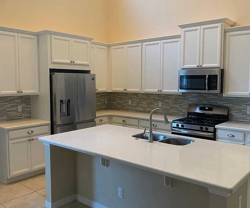 1st image of 15191 Newtonia St