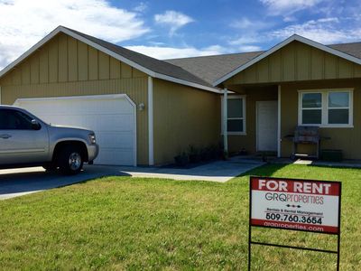 704 Penrose St, Moses Lake, WA, 98837