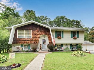 6 Fegley St, Pine Grove, PA 17963