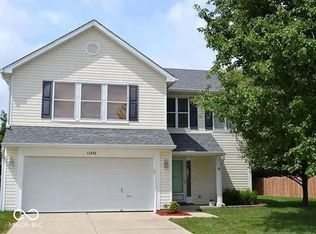 12906 Pleasant View Ln, Fishers, IN 46038