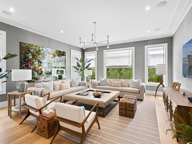 Fairway Ct — Photo 14